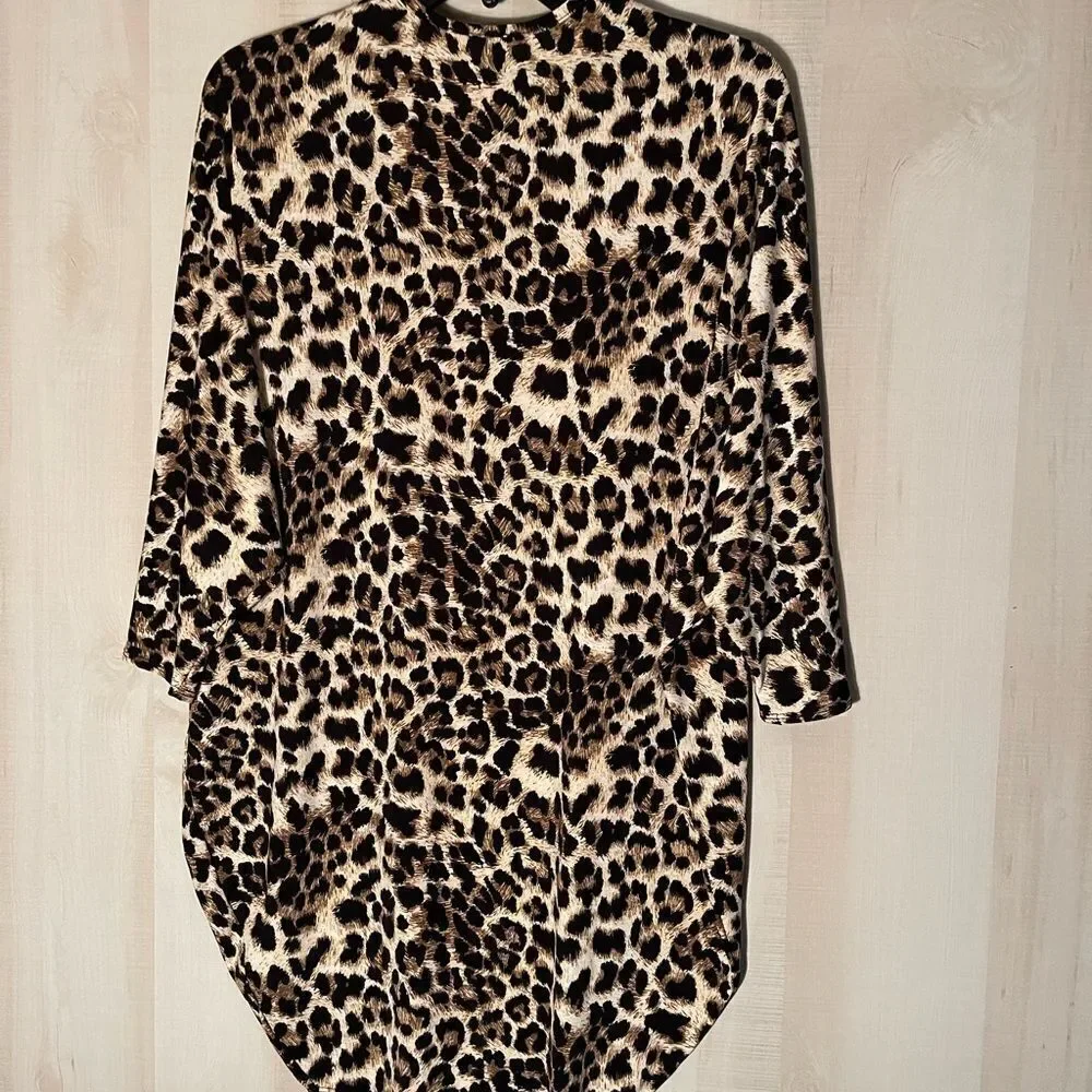 NWOT leopard print short kimono‎ style jacket, size small